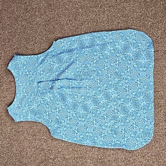 Top - Picture 6 of 14